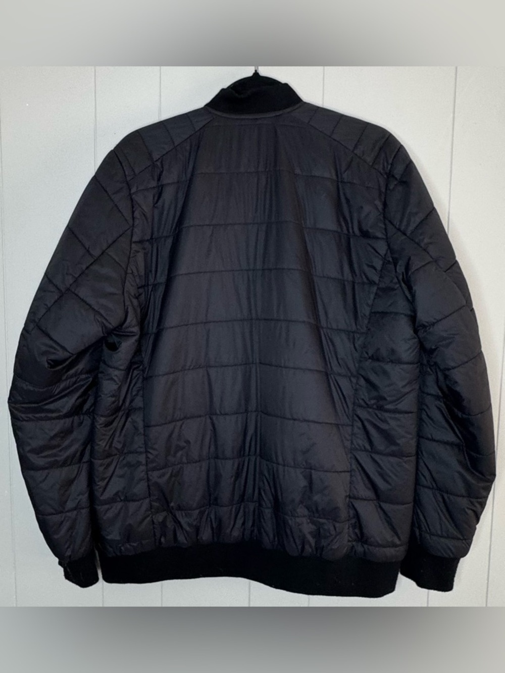 Disney’s The Nightmare Before Christmas Puffer Jacket Mens Size Large - Picture 2 of 12